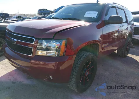 2007 Chevrolet Tahoe Lt из США, поврежденный, VIN 1GNFK13067R154599